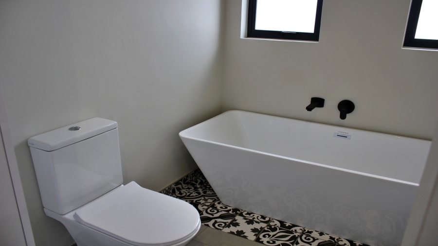 3 Bedroom Property for Sale in Helderzicht Eco Estate North West